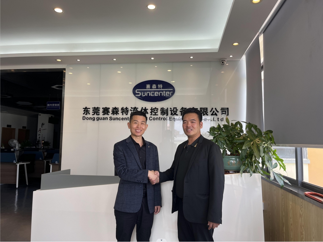 泰国某软管制造业龙头莅临东莞赛森特视察气密性检测设备！